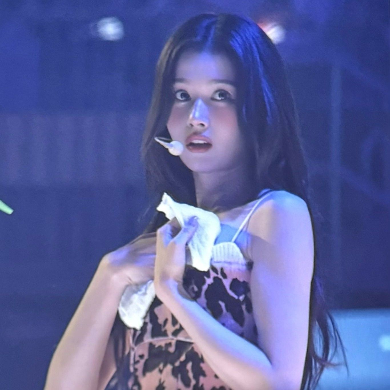 A moment captured by Sana (TWICE)'s fan