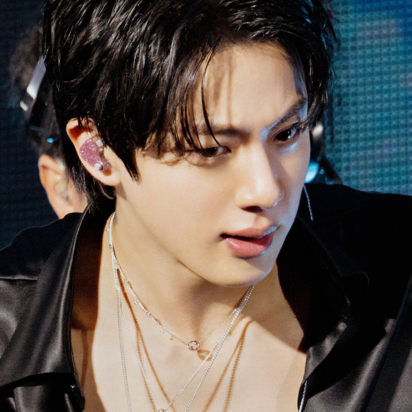 Jin (防弹少年团)的最新活动照片