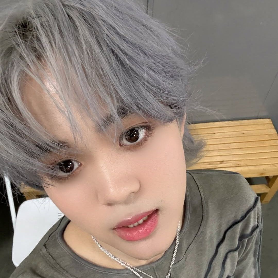 Behind-the-scenes cut of THI-O (NexT1DE)