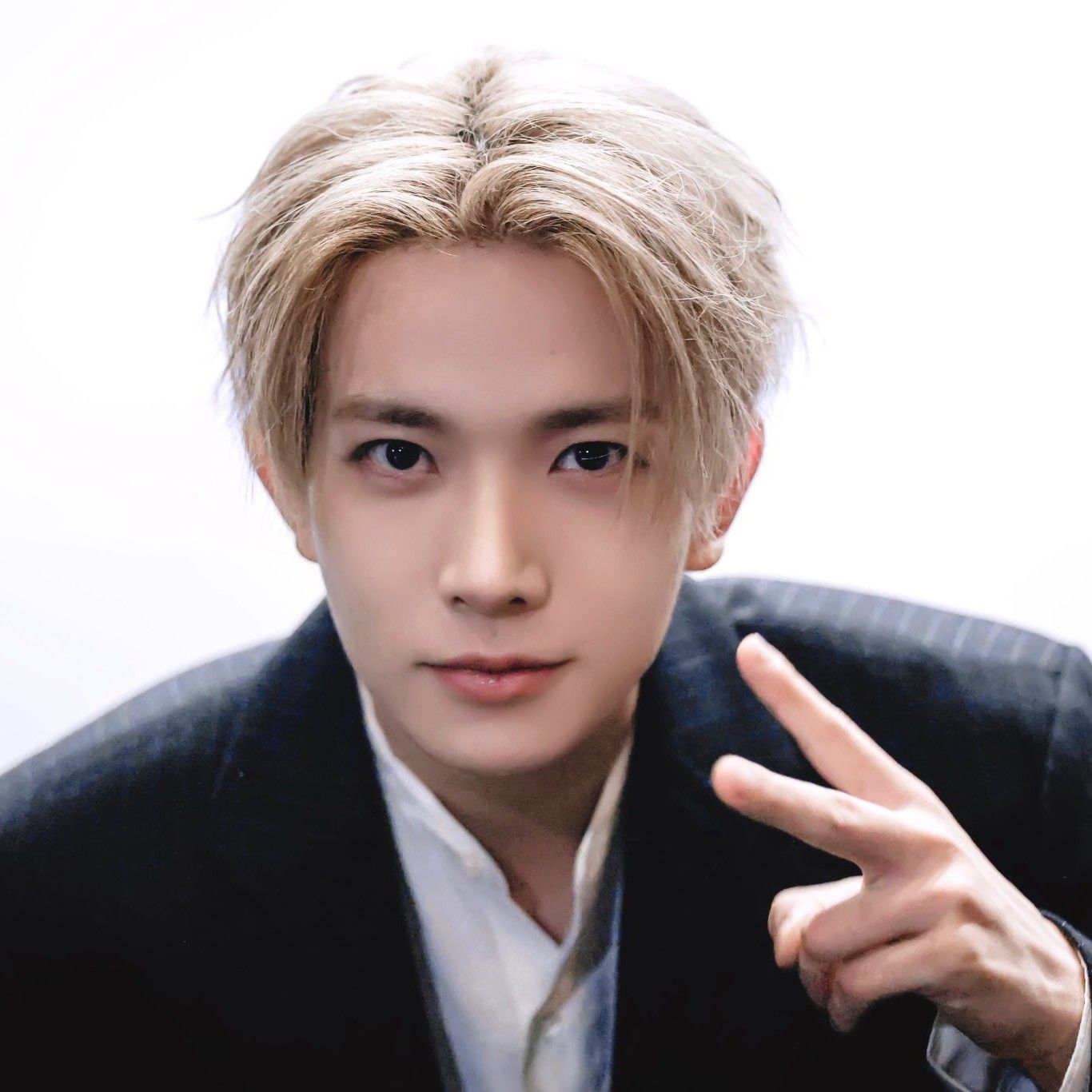 Latest photo of Heeseung (ENHYPEN)