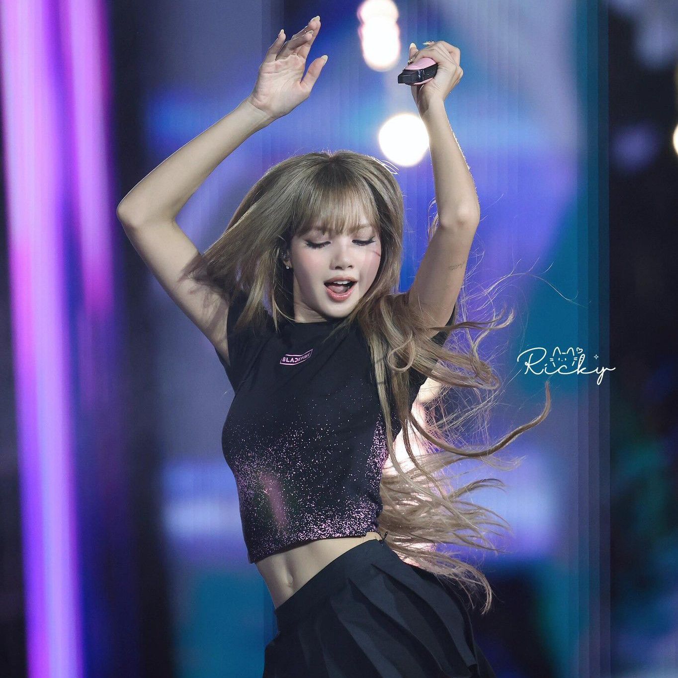 A moment captured by Lisa (BLACKPINK)'s fan