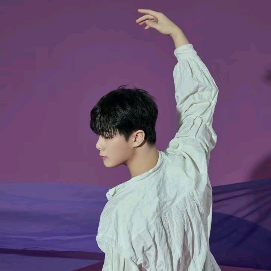 Latest photo of Moonbin (ASTRO)