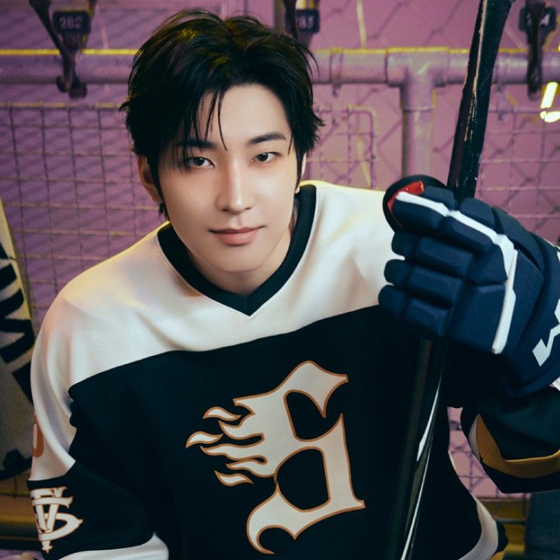 A moment captured by Wonwoo (SEVENTEEN)'s fan