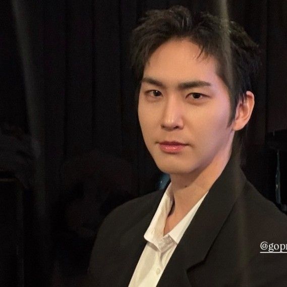 Behind-the-scenes cut of Shinwon (PENTAGON)