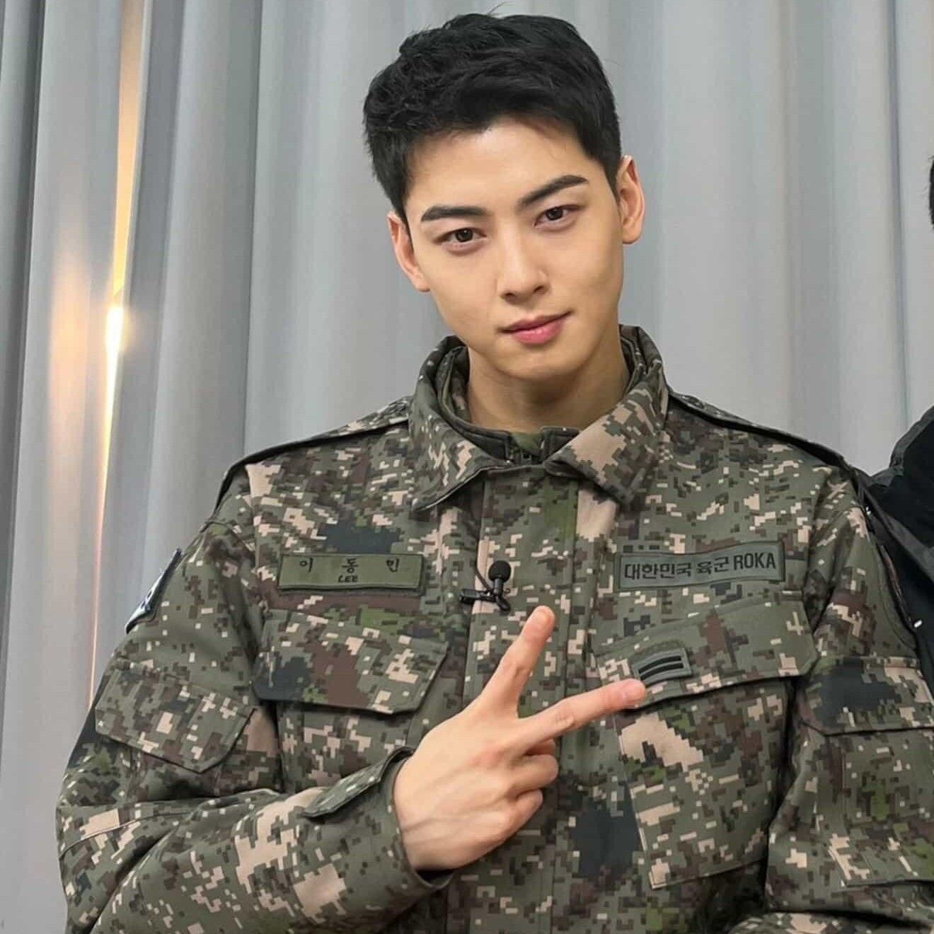 Recent activity shot of Eunwoo (ASTRO)