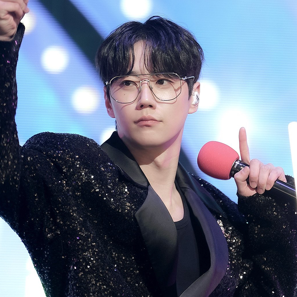 Recent activity shot of Lee Junyoung