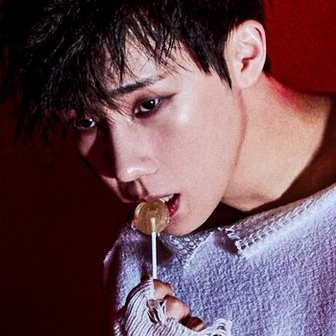 Recent activity shot of Sungkyu (INFINITE)