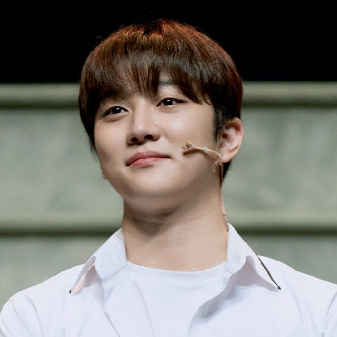 Latest photo of Hong Joochan (GoldenChild)