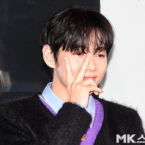 뷔 (방탄소년단) 최근 활동샷