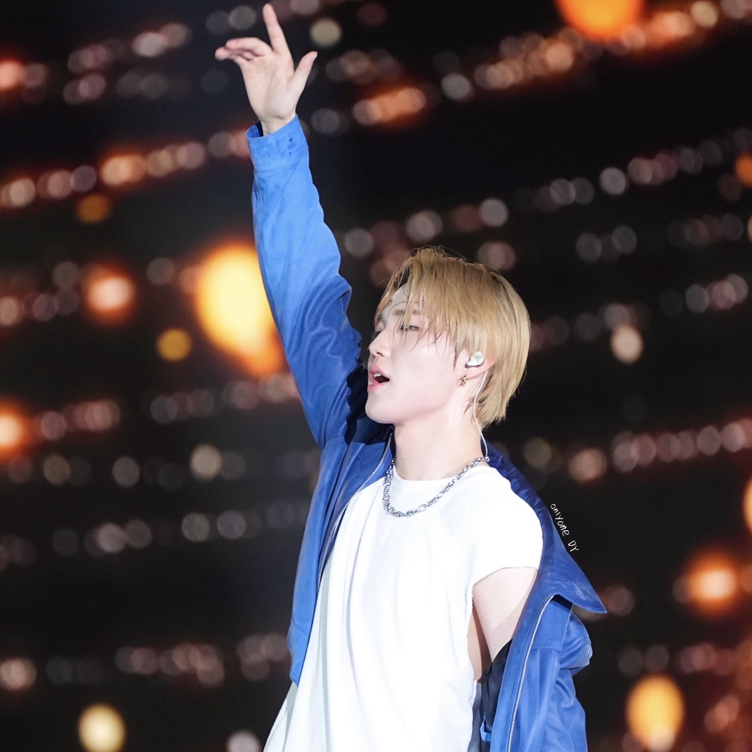 A moment captured by Doyoung (TREASURE)'s fan