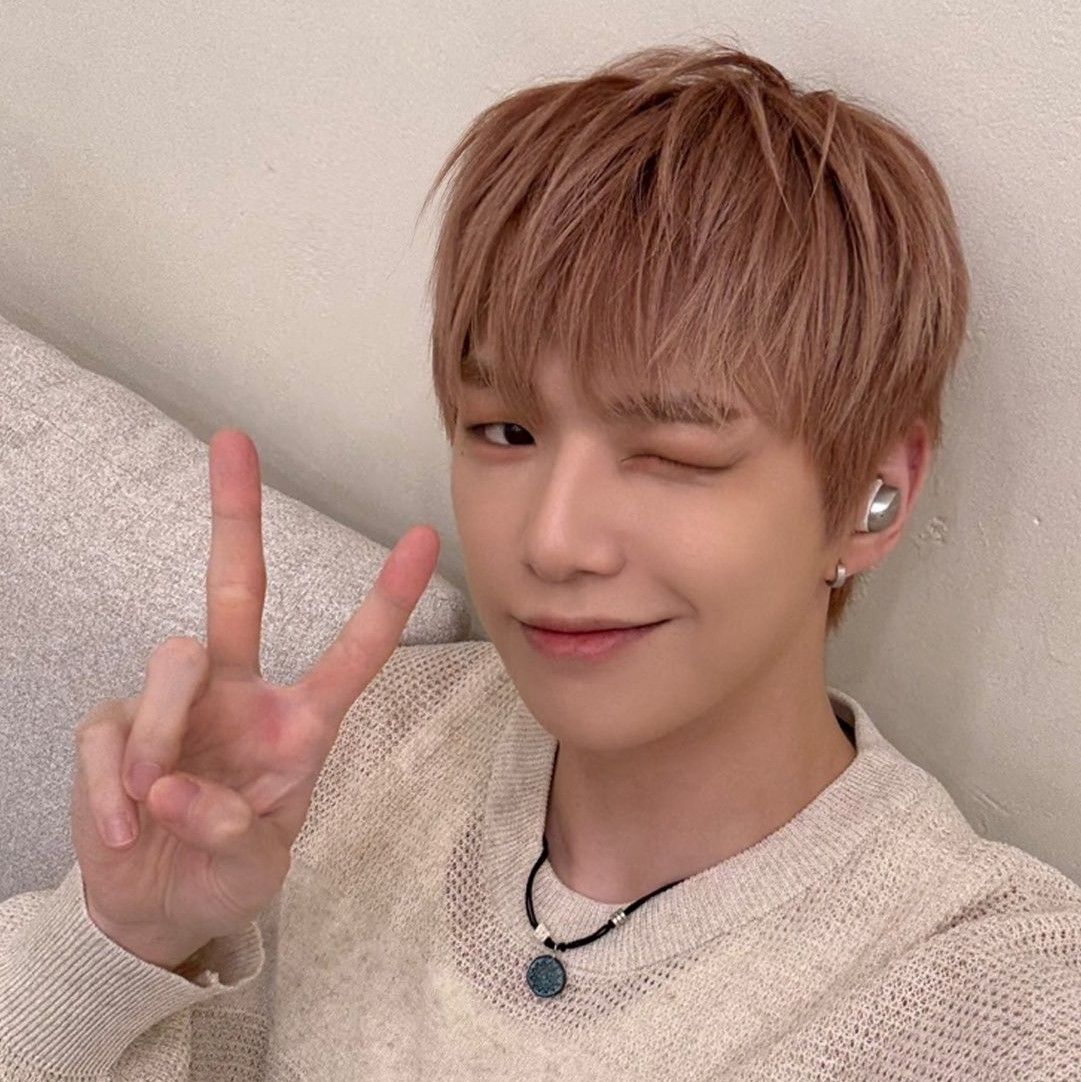 Latest photo of Kang Daniel