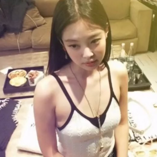 제니 (BLACKPINK)의 최신 사진