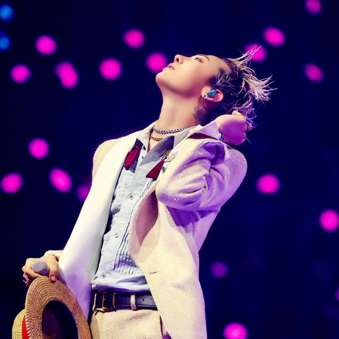 Behind-the-scenes cut of G-DRAGON (BIGBANG)