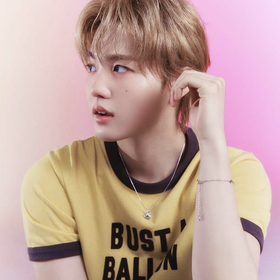 Behind-the-scenes cut of Doyoung (TREASURE)