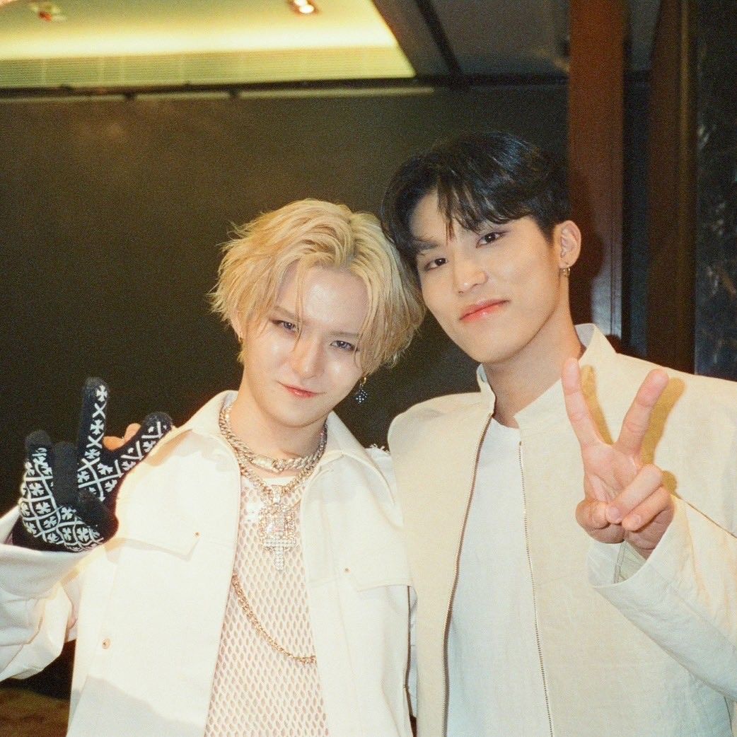 A moment captured by TREASURE's fan