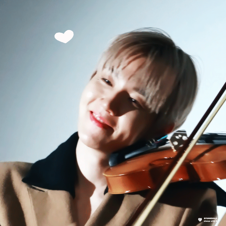 Recent activity shot of Baekhyun (EXO)