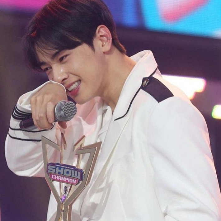 Recent activity shot of Eunwoo (ASTRO)