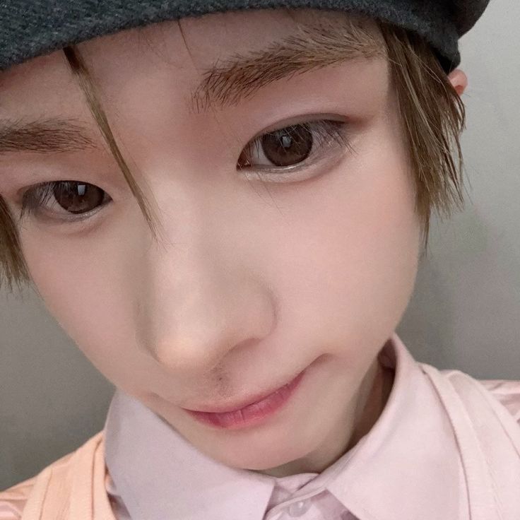 Behind-the-scenes cut of TWS