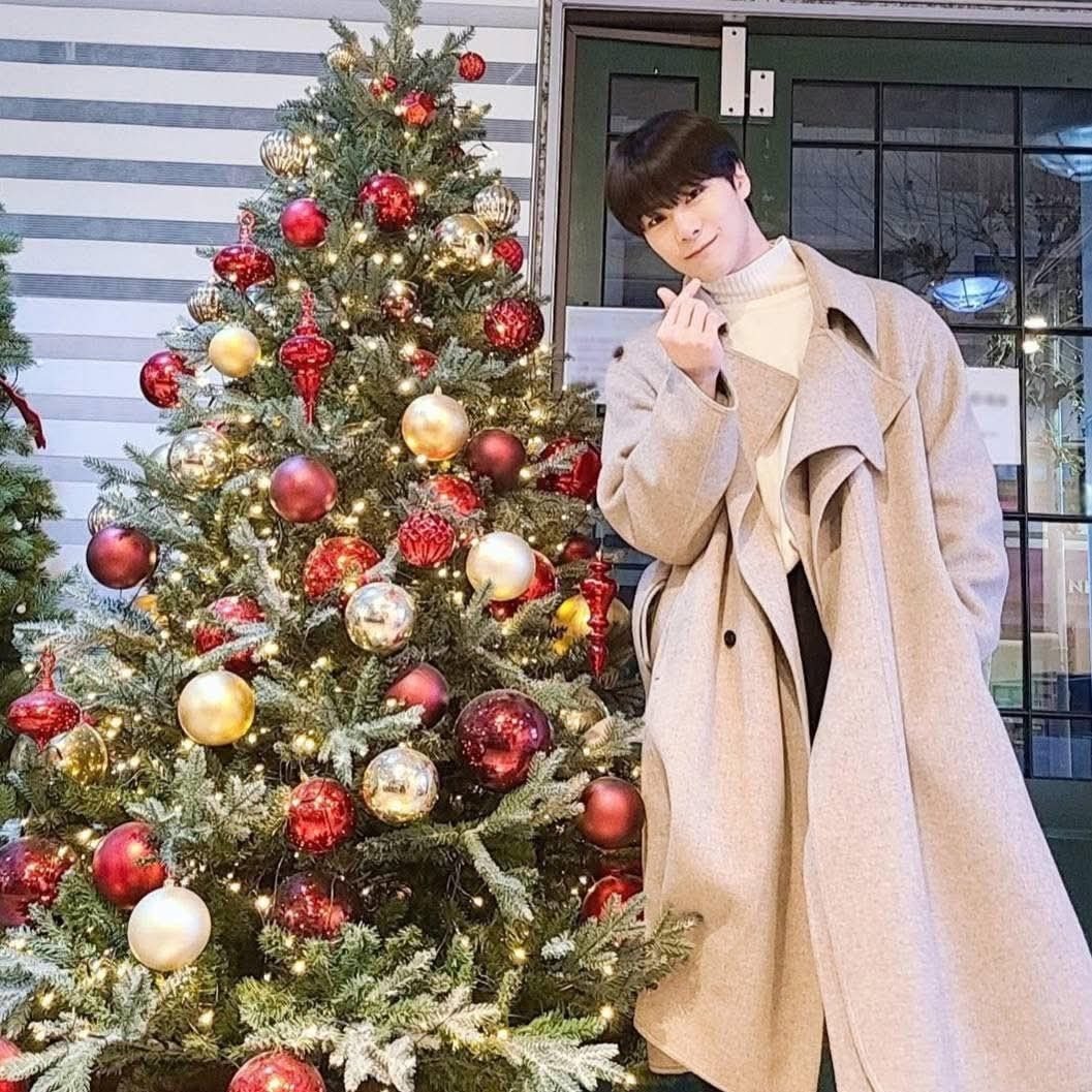 Latest photo of Moonbin (ASTRO)