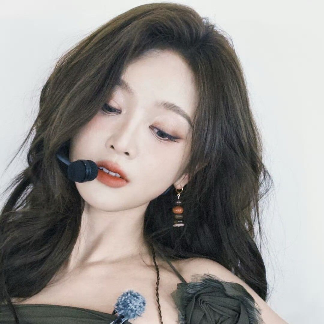 Behind-the-scenes cut of Wu Xuanyi