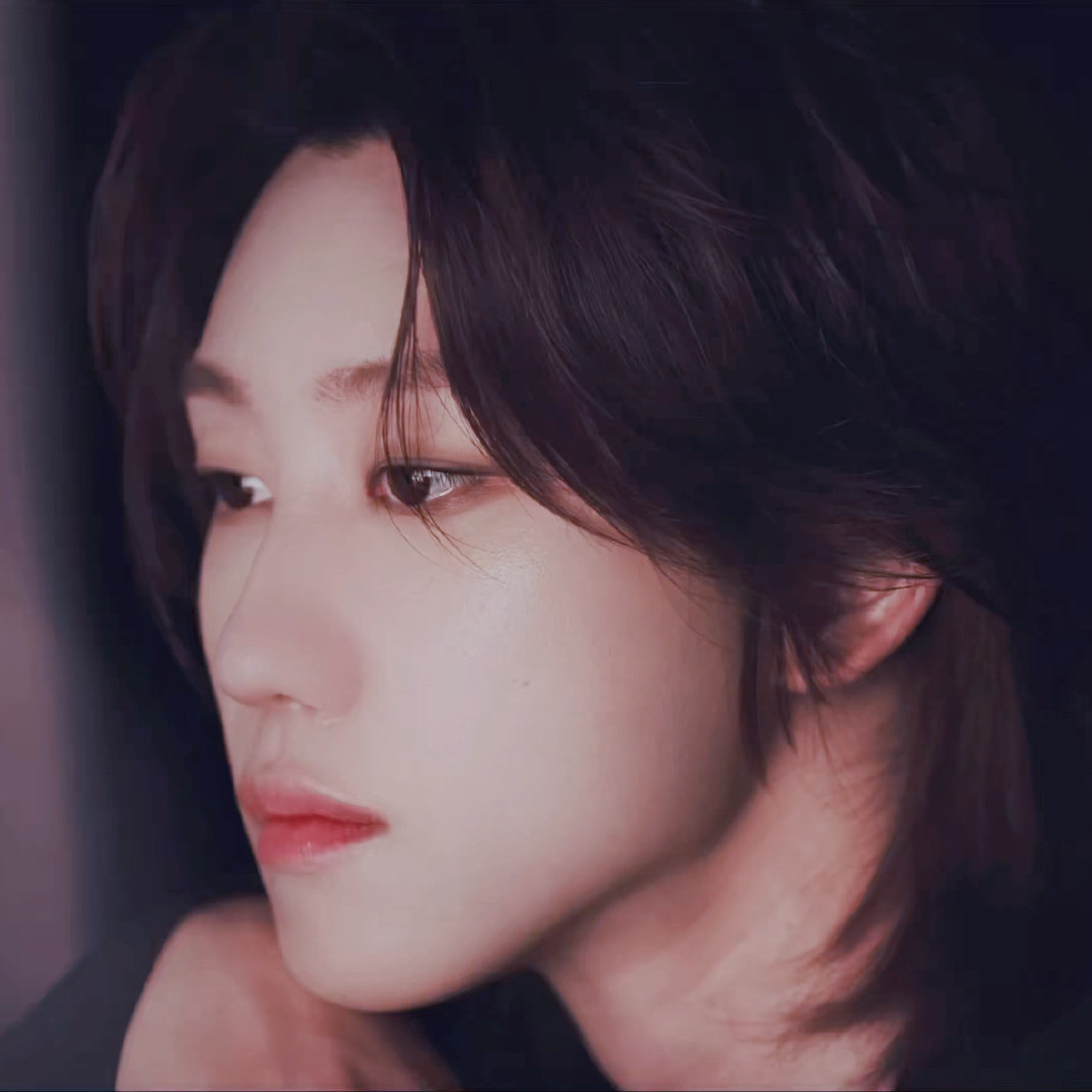 Behind-the-scenes cut of The 8 (SEVENTEEN)