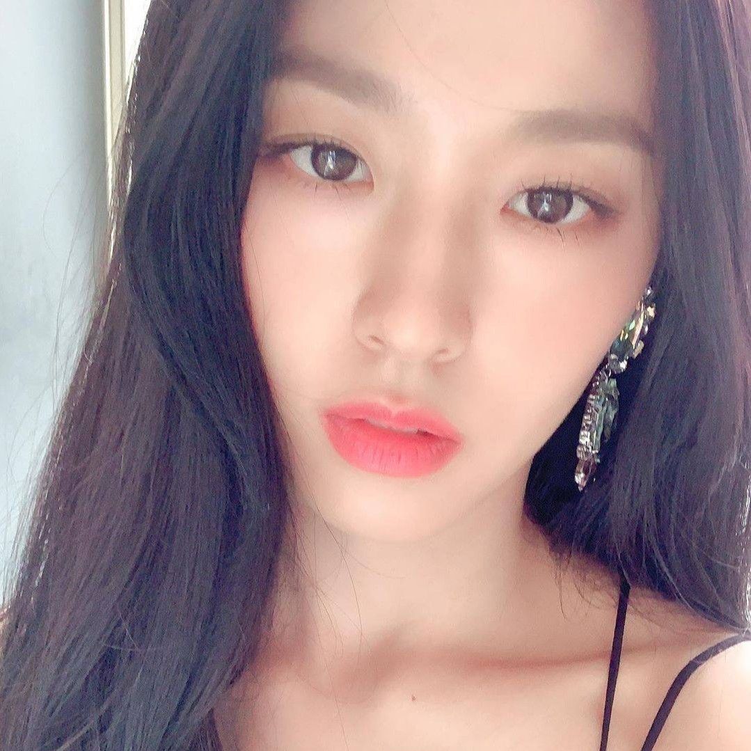 Recent activity shot of Seolhyun (AOA)