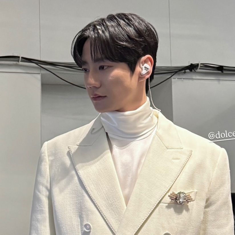 Recent activity shot of Lee Junyoung