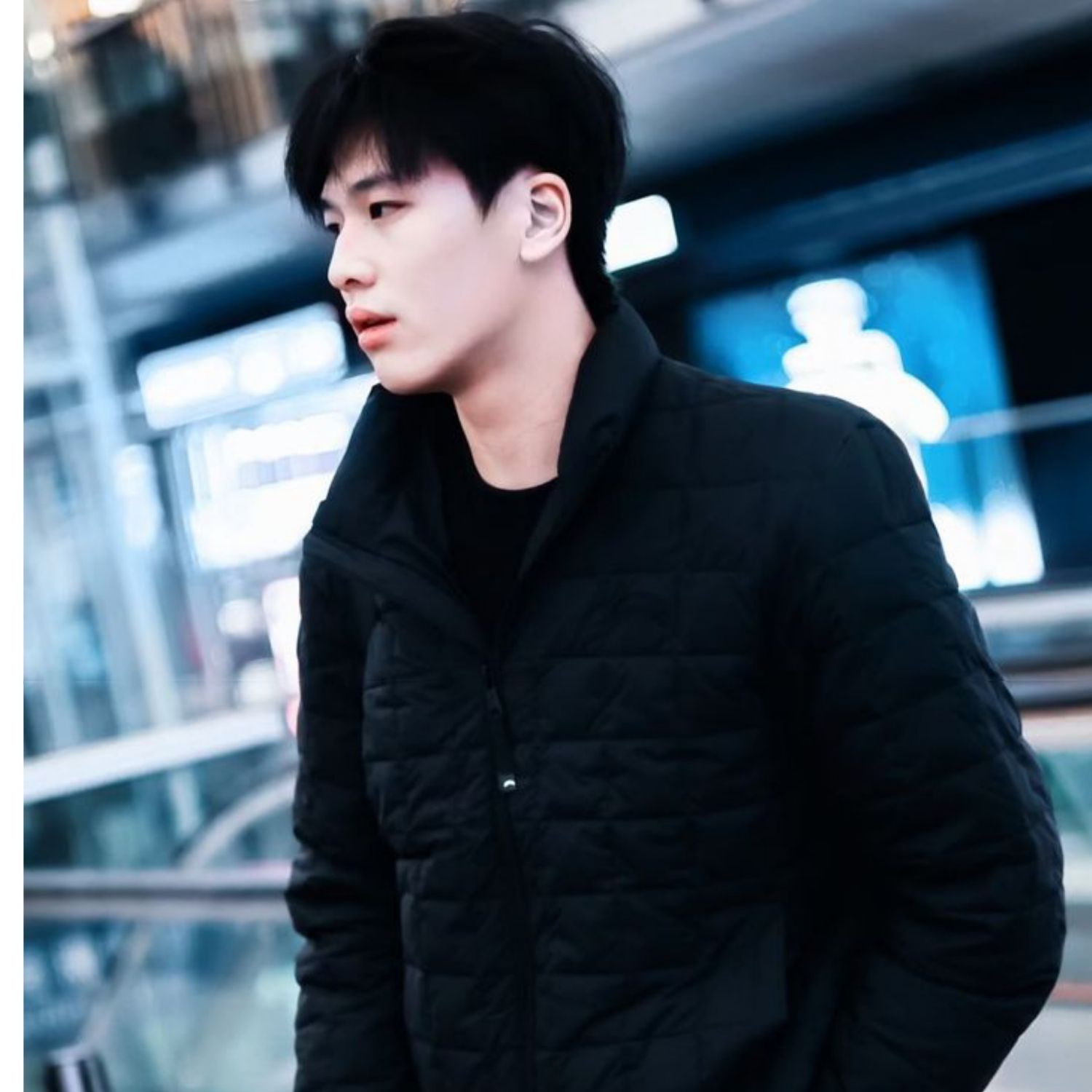 A moment captured by Shen (NexT1DE)'s fan