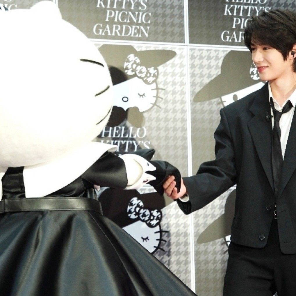 TOMORROW X TOGETHER的最新照片