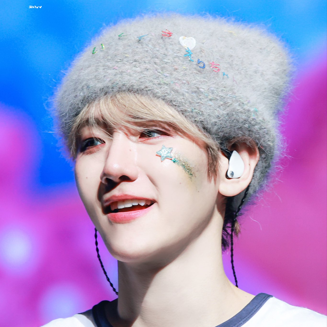 백현 (EXO)의 비하인드 컷