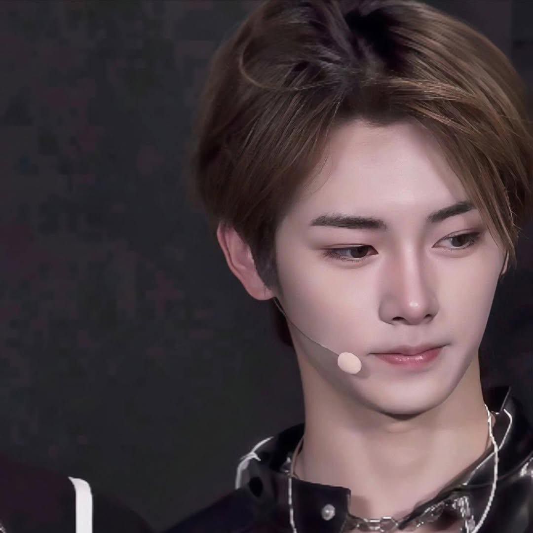 Recent activity shot of Zhou Anxin (ALPHA DRIVE ONE)