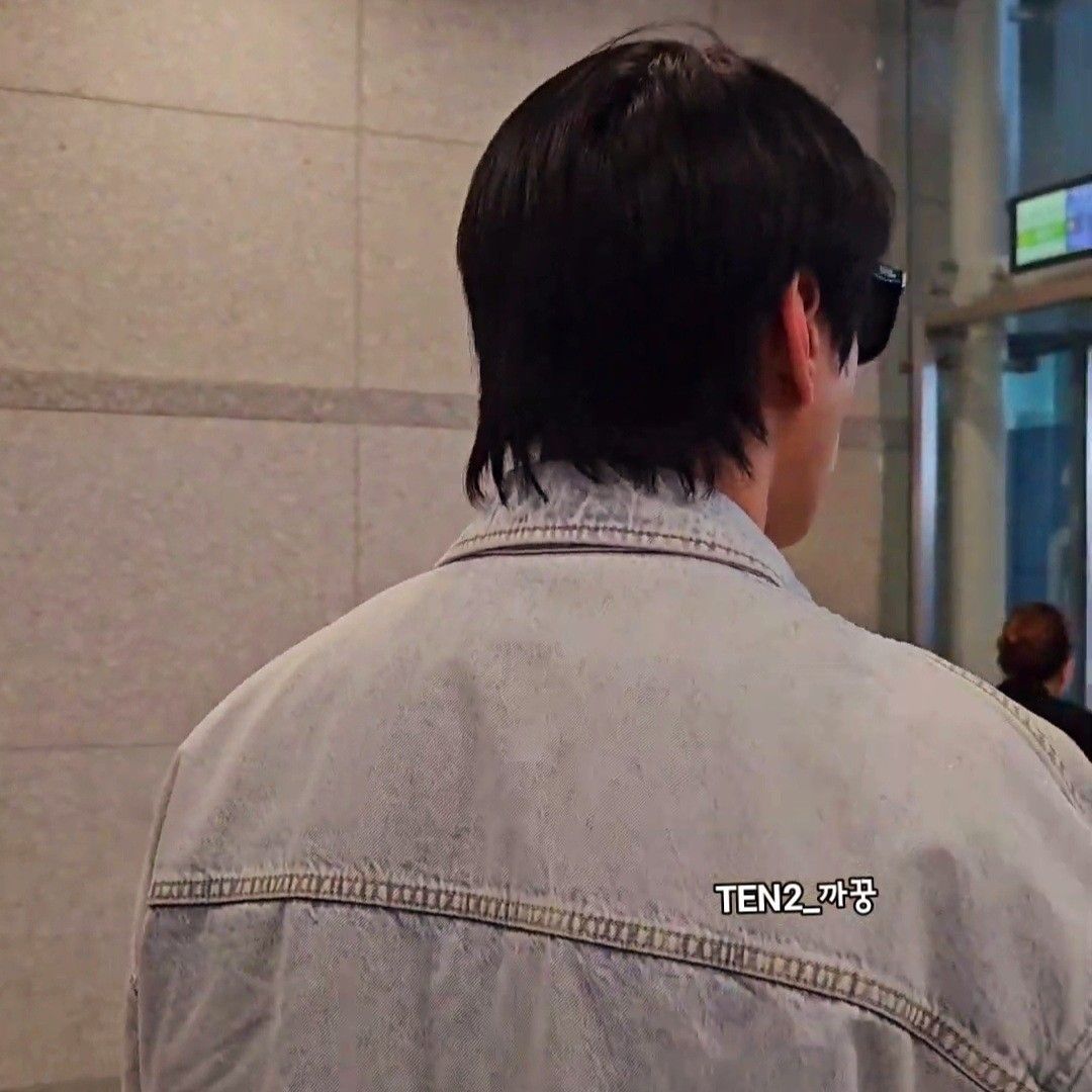 Behind-the-scenes cut of Hwang Chiyeol