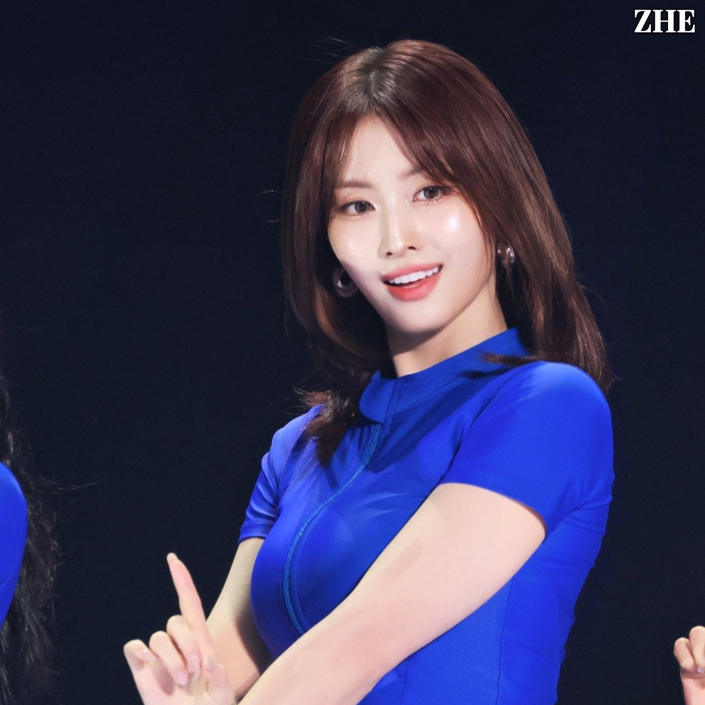 Momo (TWICE)的最新照片