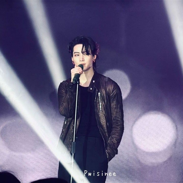 Recent activity shot of JAY B (GOT7)