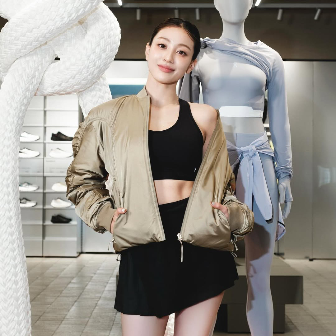 志效 (TWICE)的幕後花絮