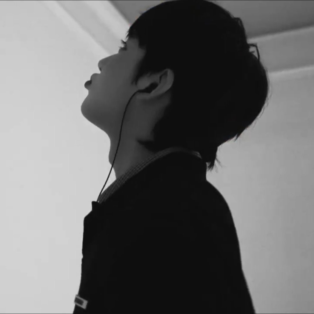A moment captured by Sunoo (ENHYPEN)'s fan