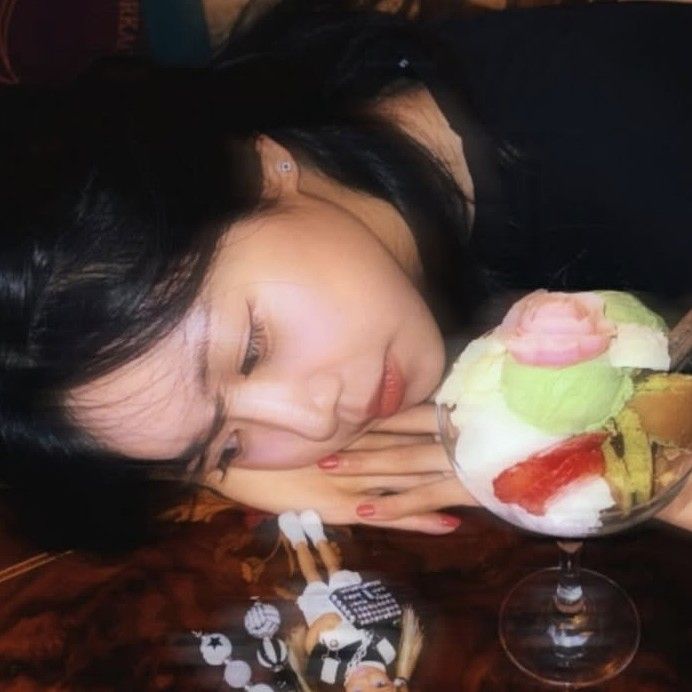 Recent activity shot of Apink