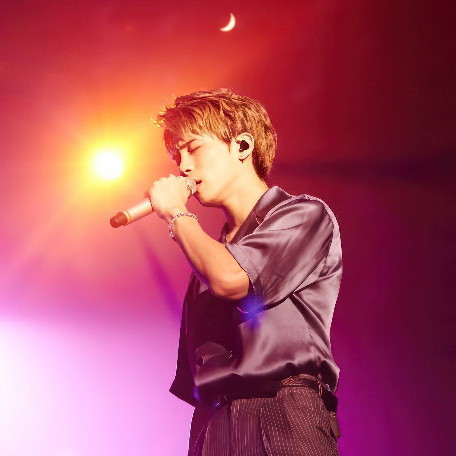 Behind-the-scenes cut of Jonghyun (SHINee)