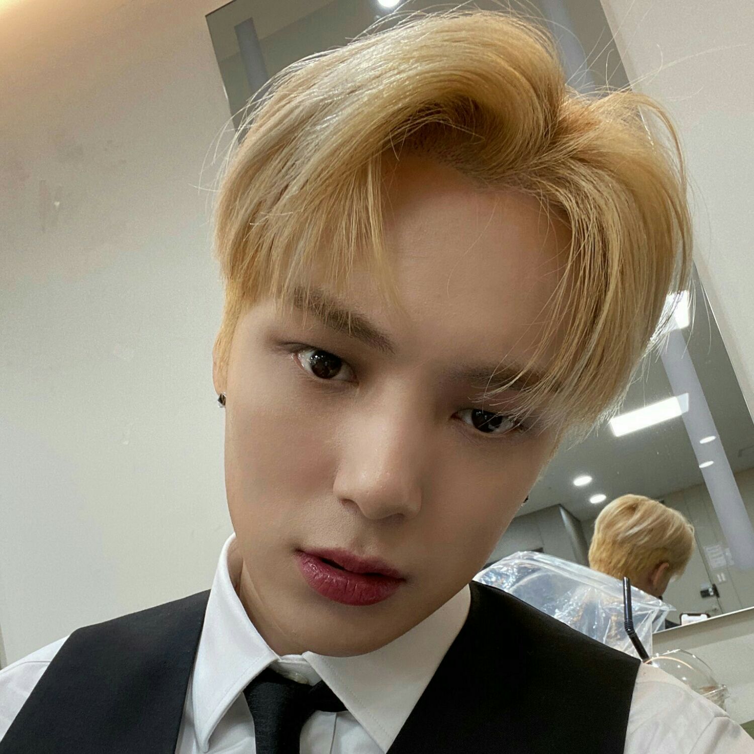 Behind-the-scenes cut of MONSTA X