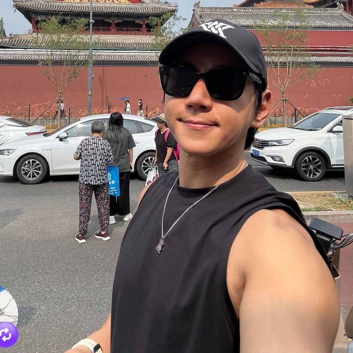 Behind-the-scenes cut of Hwang Chiyeol