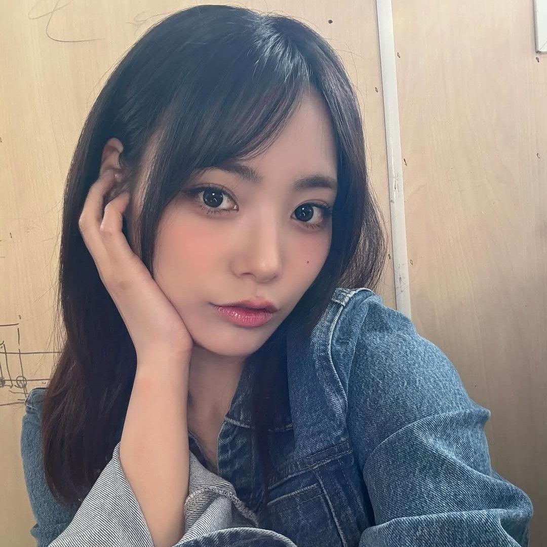 始燕 (QWER)的幕後花絮
