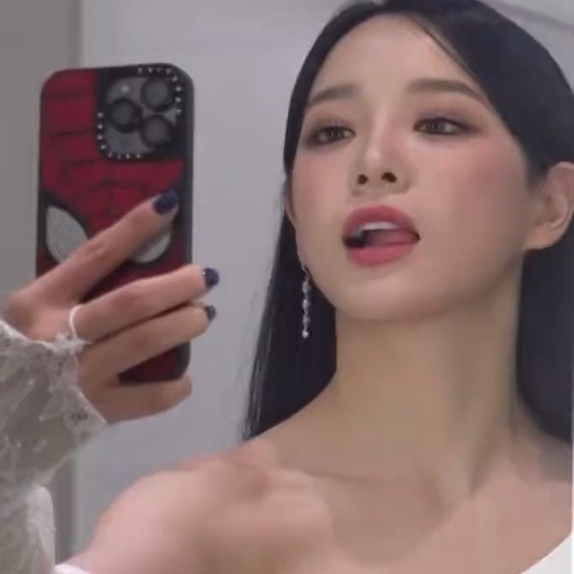 世正粉絲拍下的瞬間