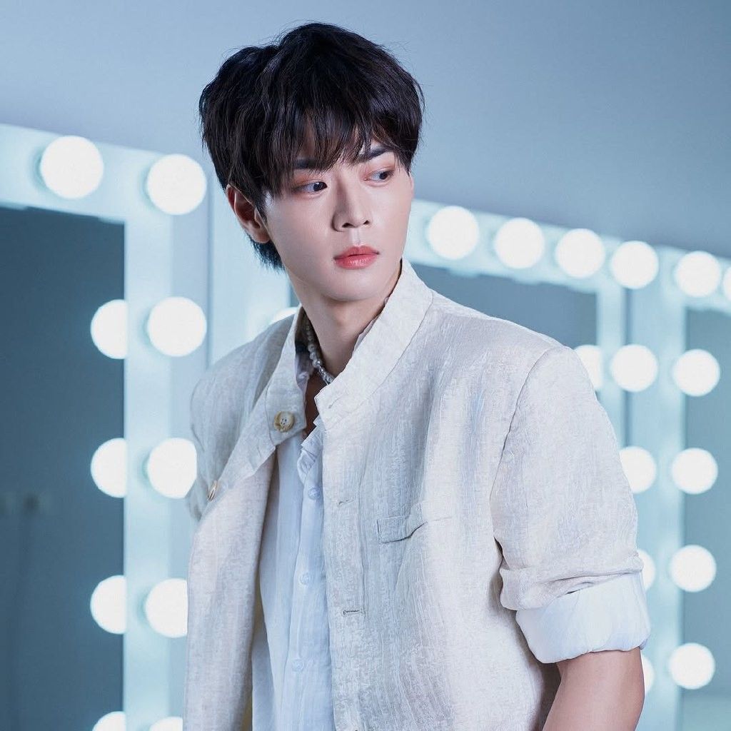Latest photo of Xue Jun (SEVEN TO EIGHT)