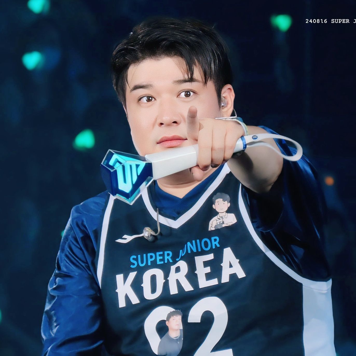 A moment captured by Shindong (Super Junior)'s fan