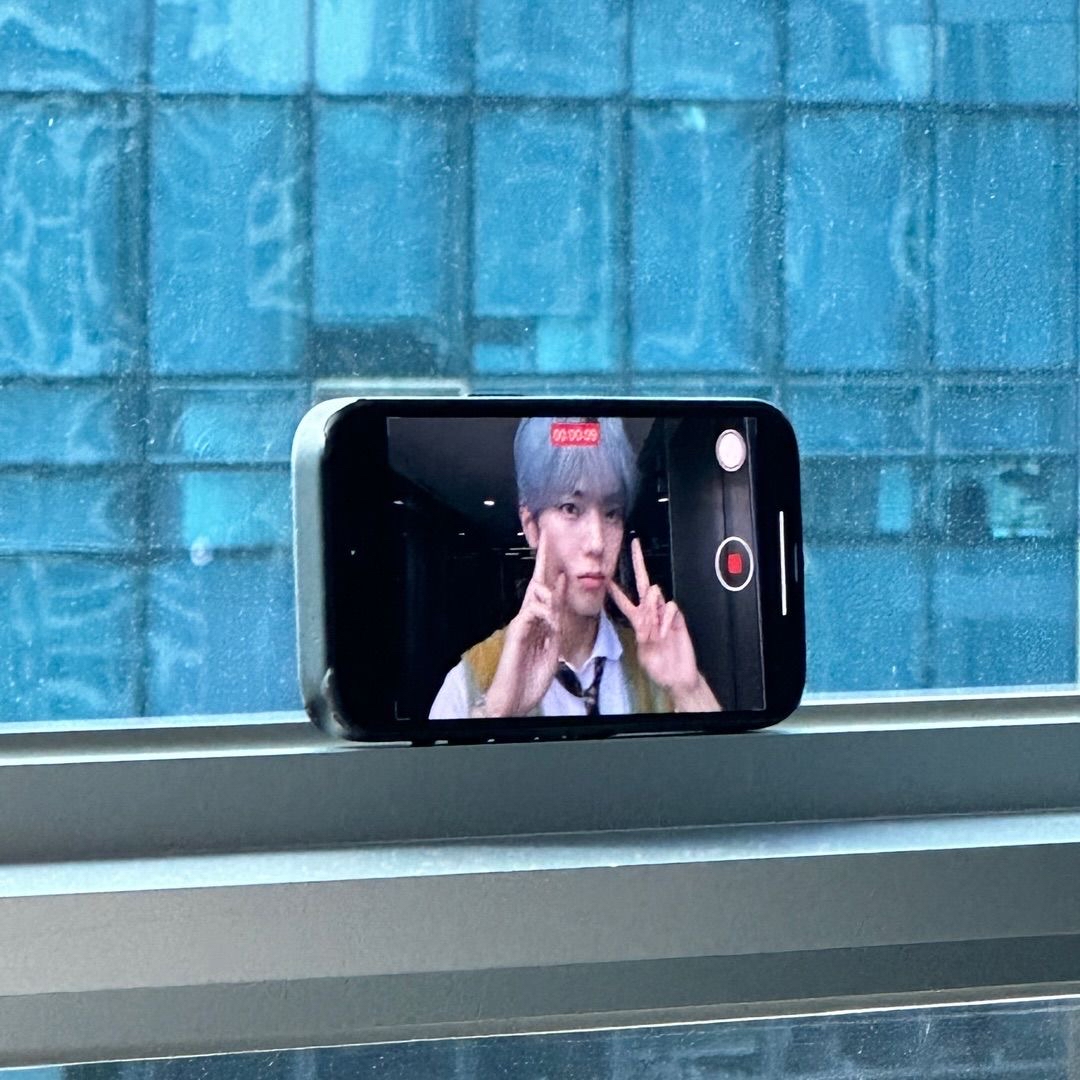 Latest photo of LEEJEONG (WHIB)