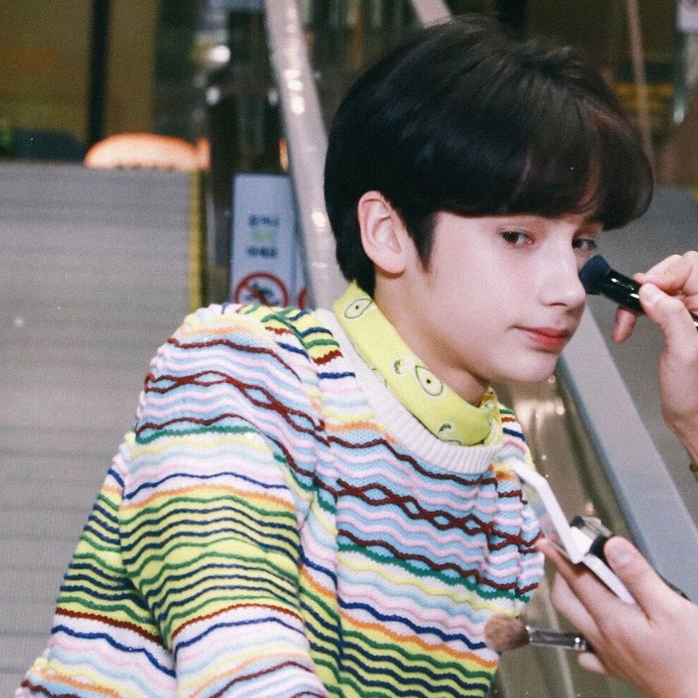 Latest photo of HueningKai (TOMORROW X TOGETHER)