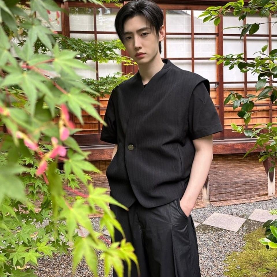 Latest photo of Sunghoon (ENHYPEN)