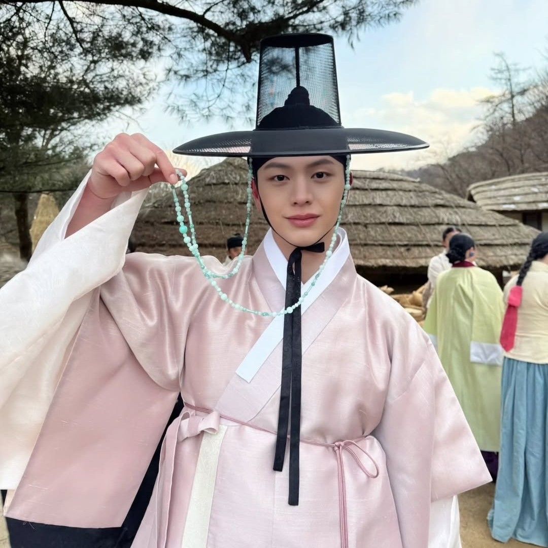 Recent activity shot of Yook Sungjae (BTOB)