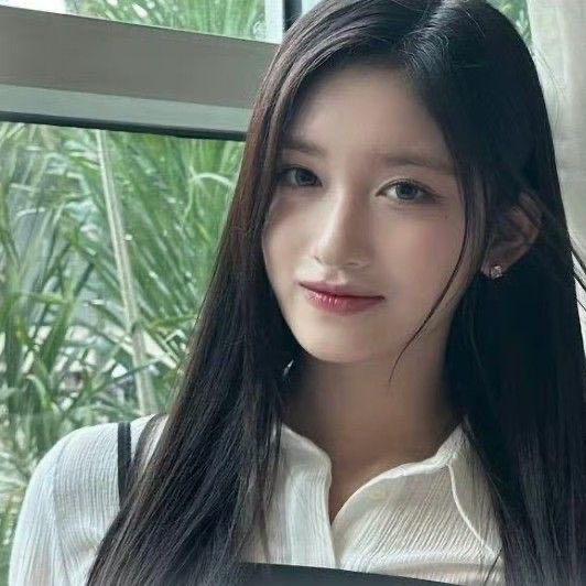 Latest photo of Leeseo (IVE)