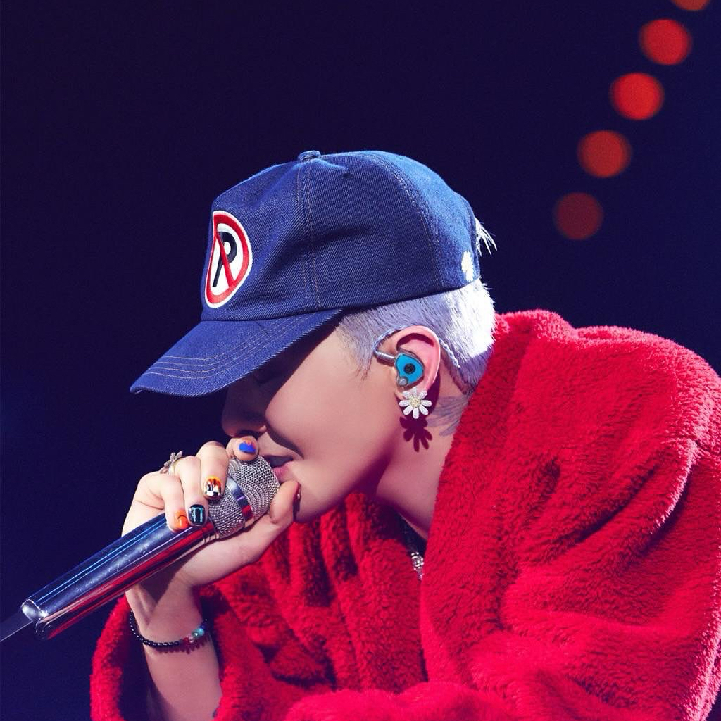 A moment captured by G-DRAGON (BIGBANG)'s fan